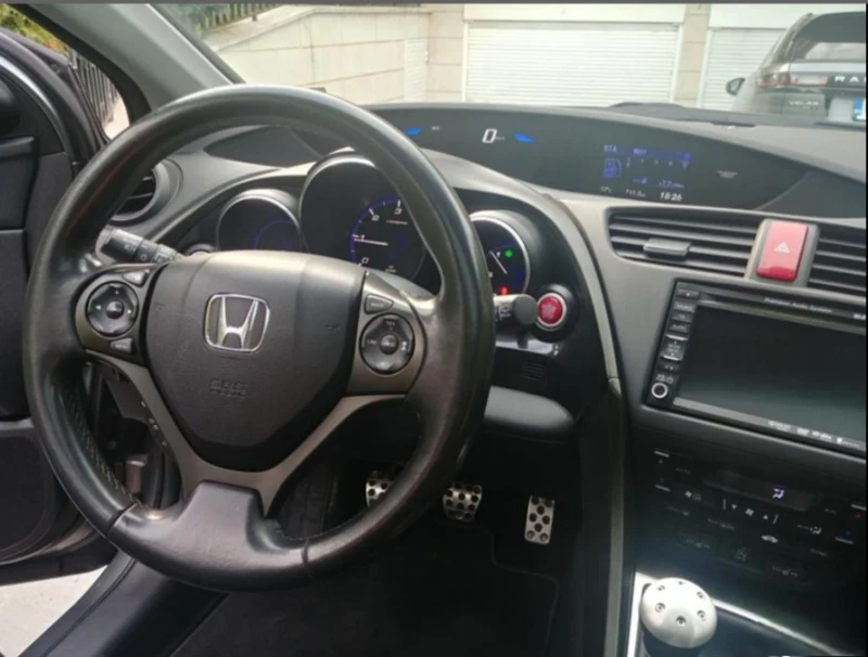 Honda Civic 2.2 dtec 5DR Executive, снимка 7 - Автомобили и джипове - 53048885