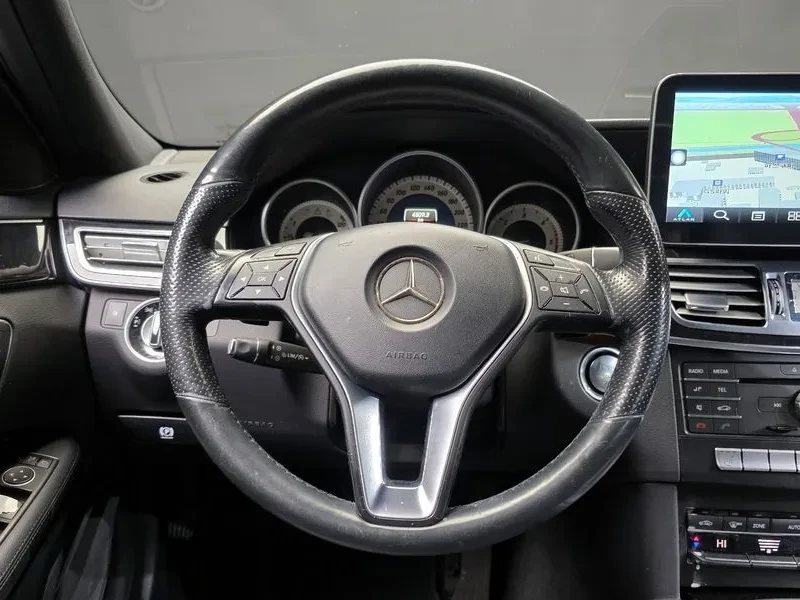 Mercedes-Benz E 220 Bluetech Avant Garde Sports, снимка 13 - Автомобили и джипове - 53876656