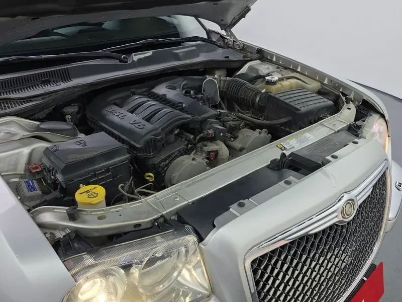 Chrysler 300c 3.5, снимка 6 - Автомобили и джипове - 54326015