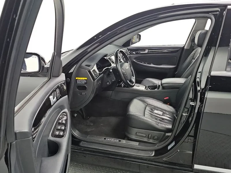 Hyundai Genesis 3.3, снимка 10 - Автомобили и джипове - 54618160