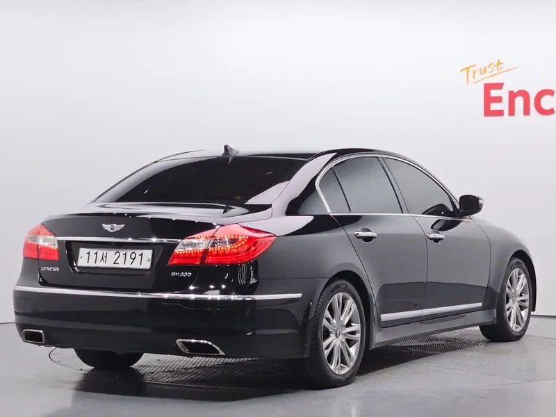Hyundai Genesis 3.3, снимка 2 - Автомобили и джипове - 54618160