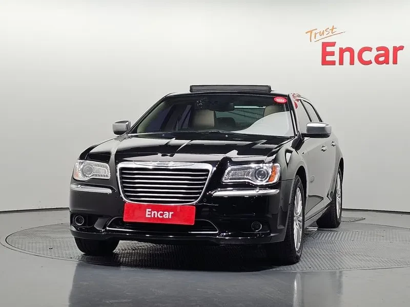 Chrysler 300c 3.6 AWD - САМО 30% АВАНС, снимка 3 - Автомобили и джипове - 55991302