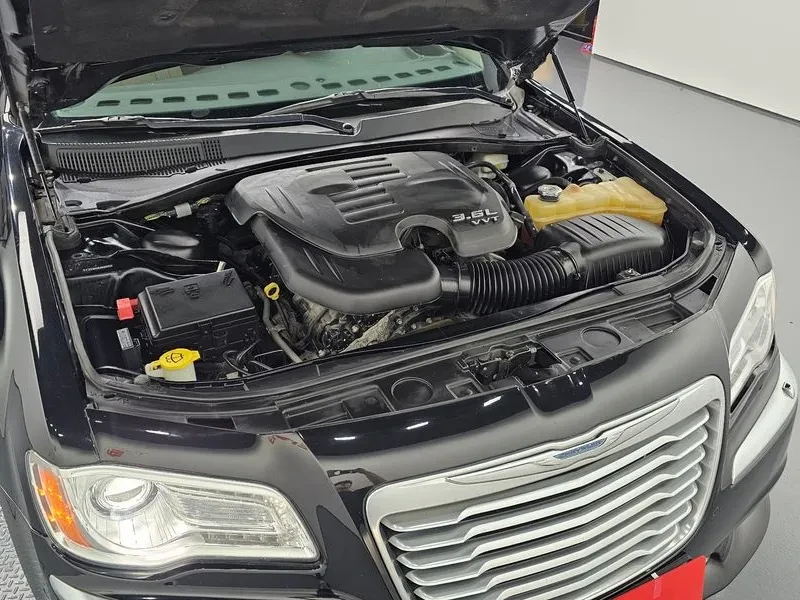 Chrysler 300c 3.6 AWD - САМО 30% АВАНС, снимка 6 - Автомобили и джипове - 55991302