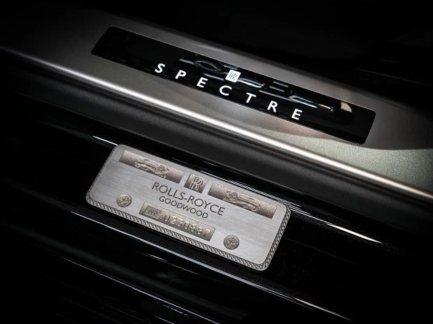 Rolls-Royce Spectre = NEW = Shooting Star �������� | Mobile.bg � ����������� 7