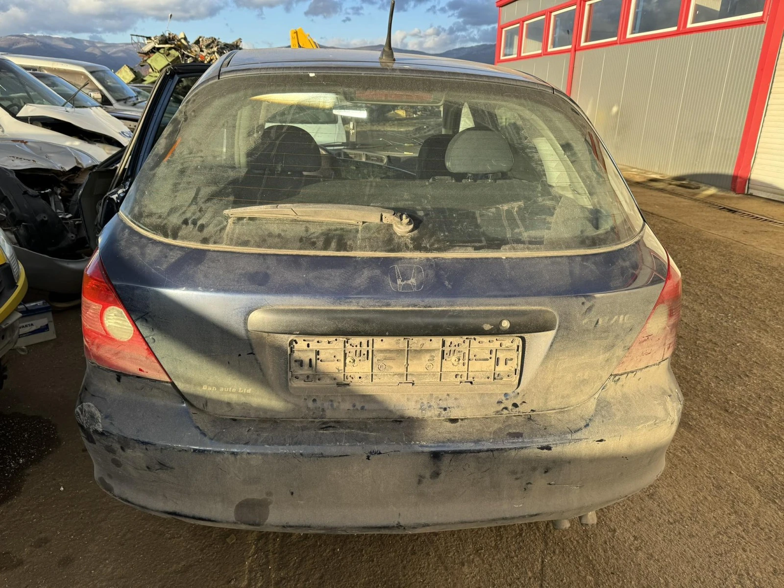 Honda Civic 1.7 - изображение 4