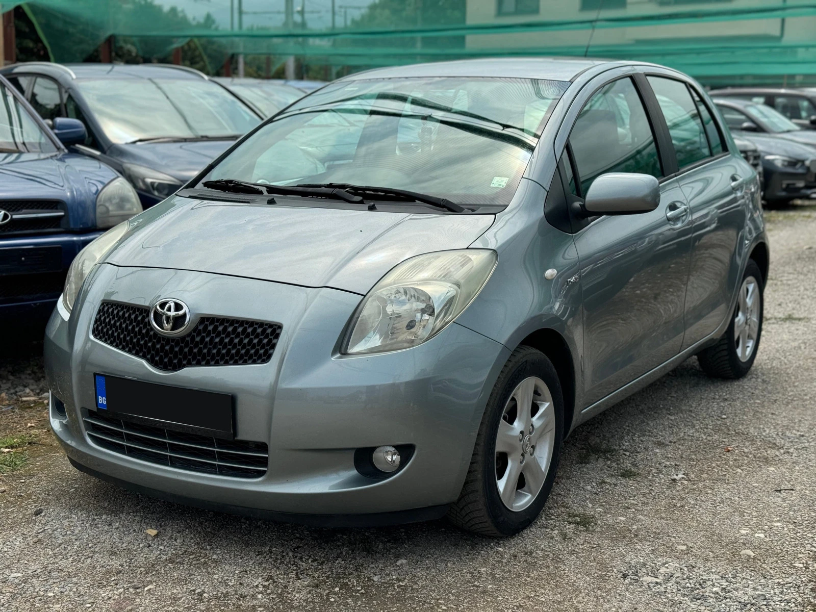 Toyota Yaris 1.4d4d KLIMATRONIK AVTOMATIC - изображение 2