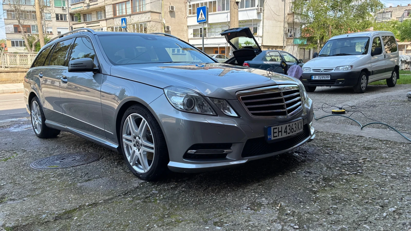 Mercedes-Benz E 220 Sport  - изображение 2
