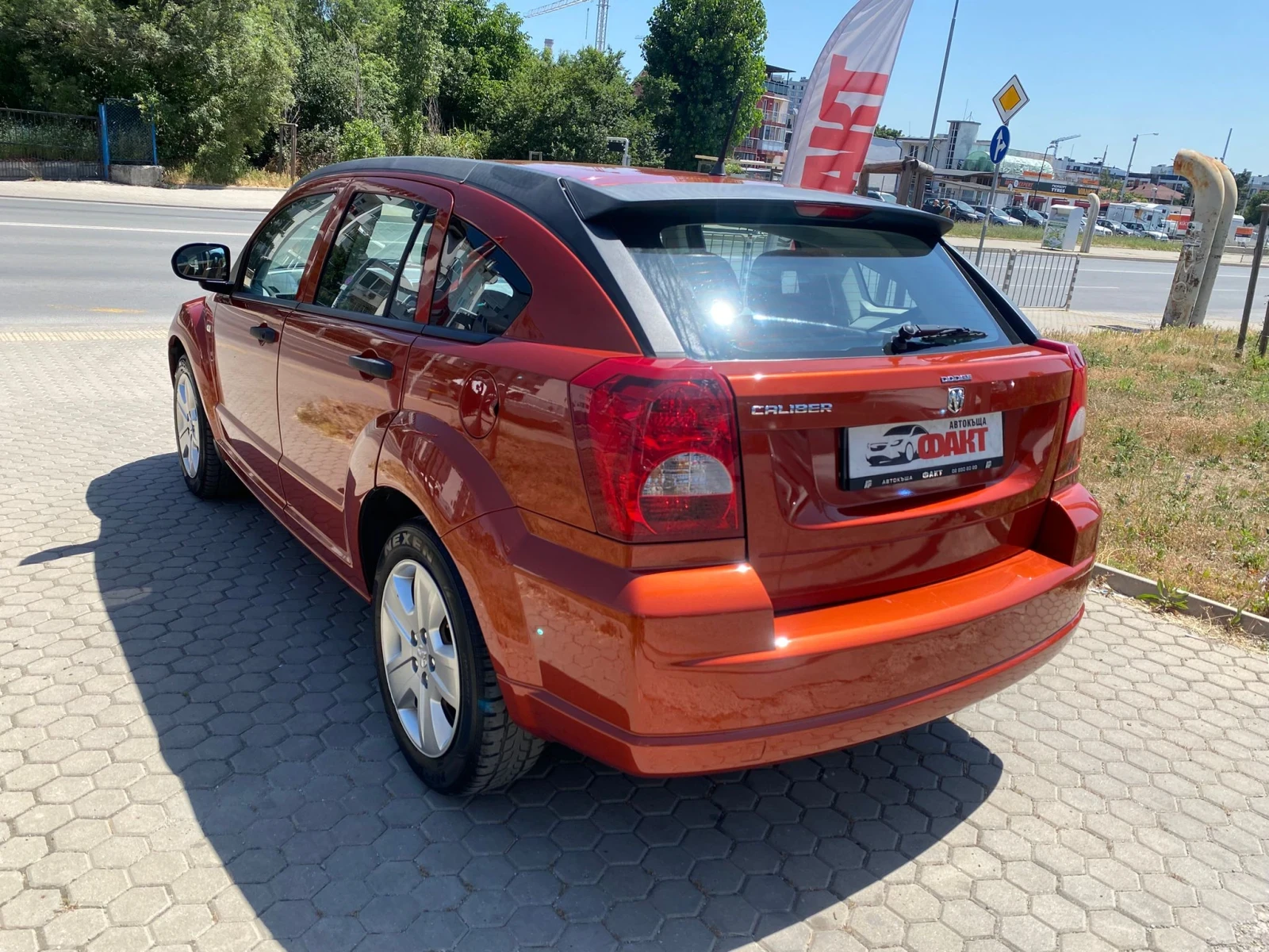 Dodge Caliber 1.8i/РЕАЛНИ КМ ! ! !  - изображение 6