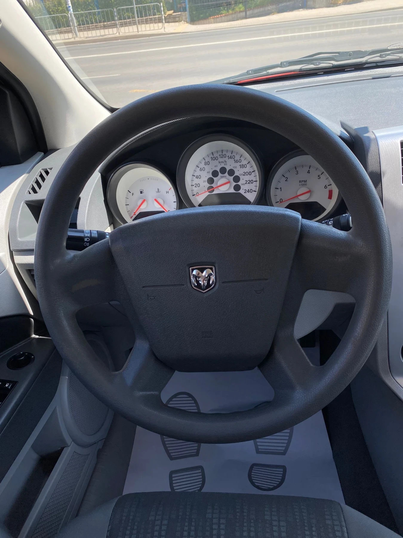 Dodge Caliber 1.8i/РЕАЛНИ КМ ! ! !  - изображение 8
