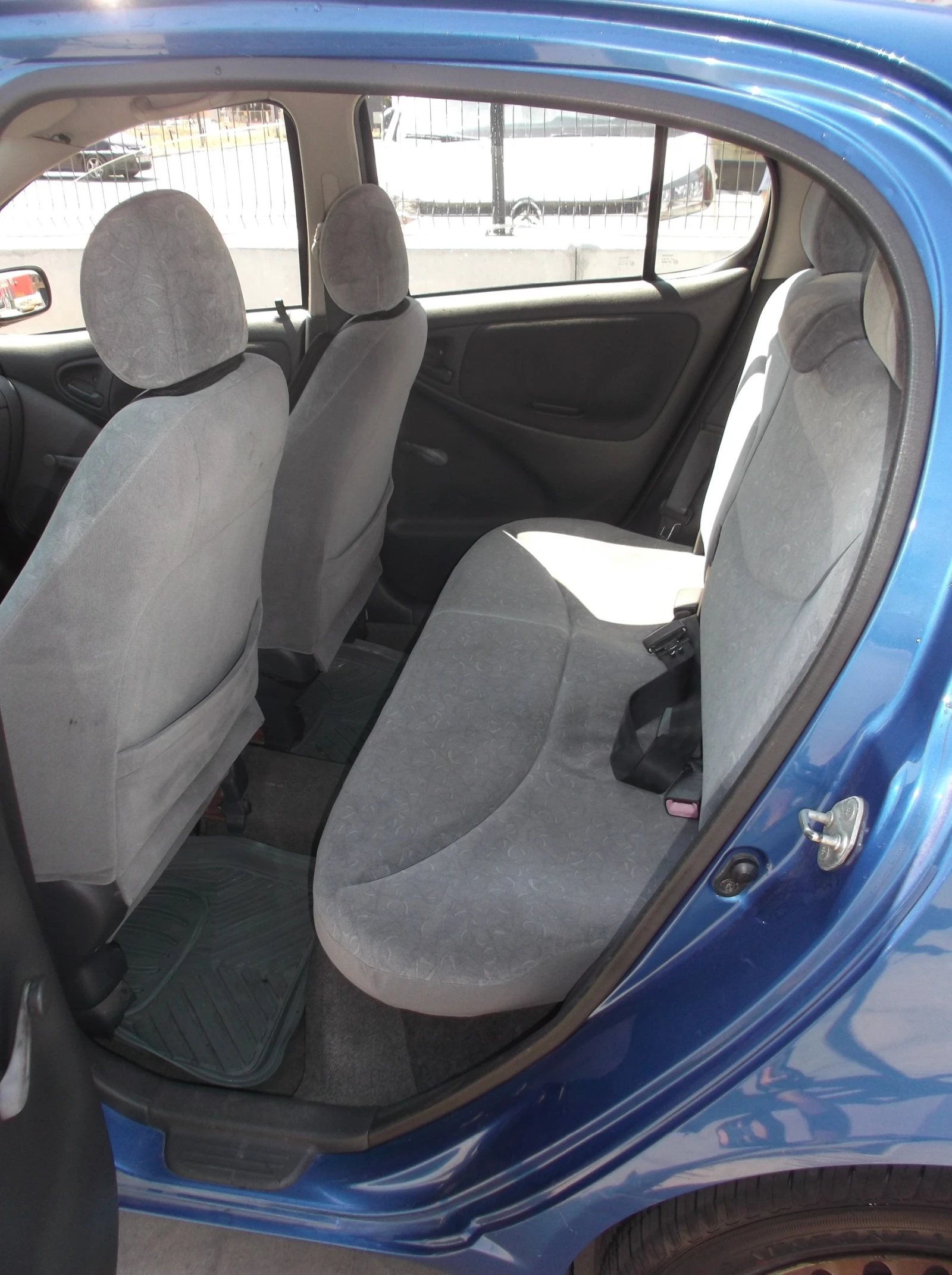 Toyota Yaris  - изображение 6