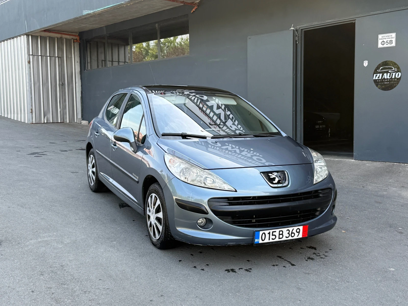 Peugeot 207 1.4 klima panorama - изображение 2
