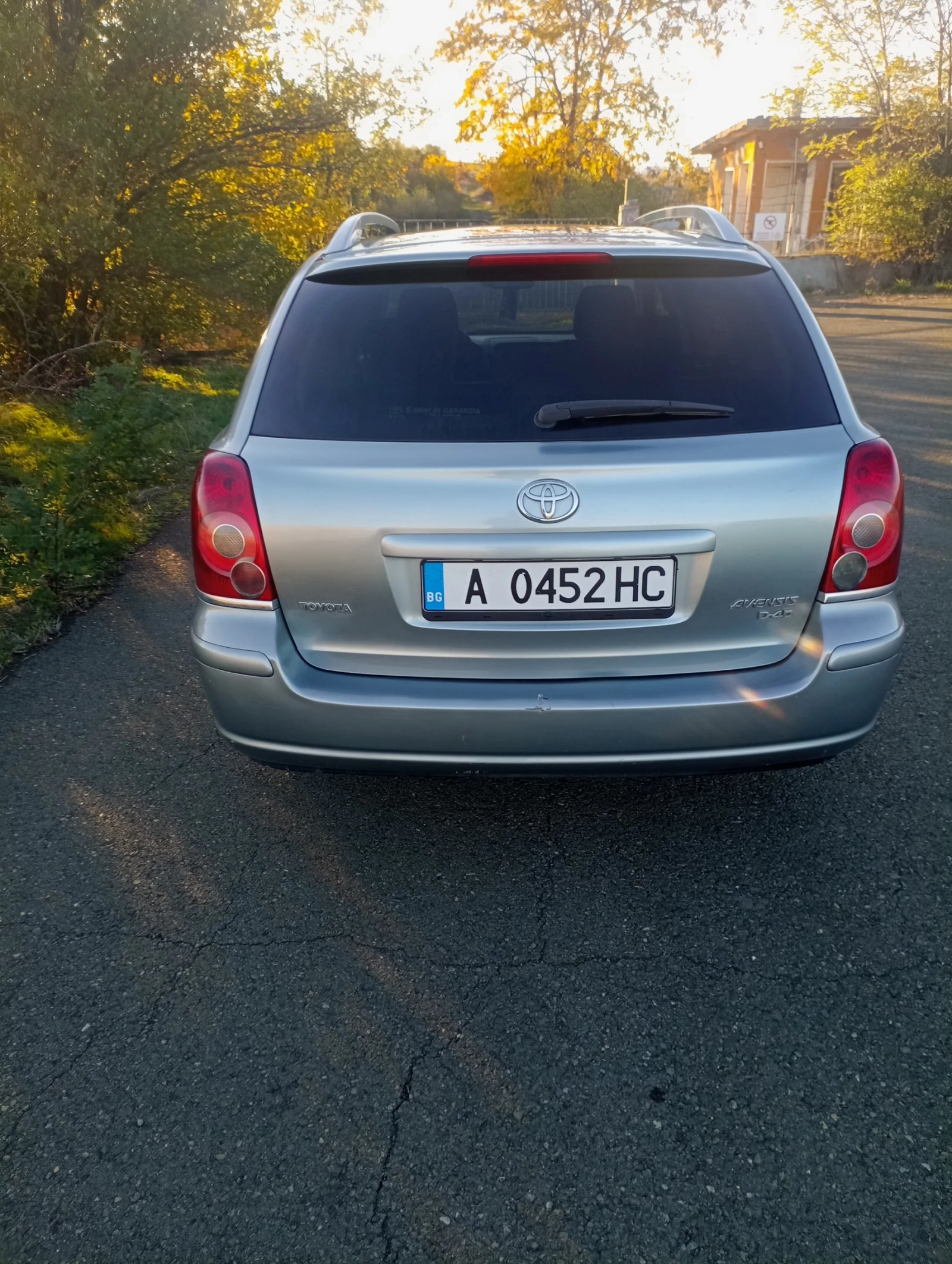 Toyota Avensis  - изображение 2