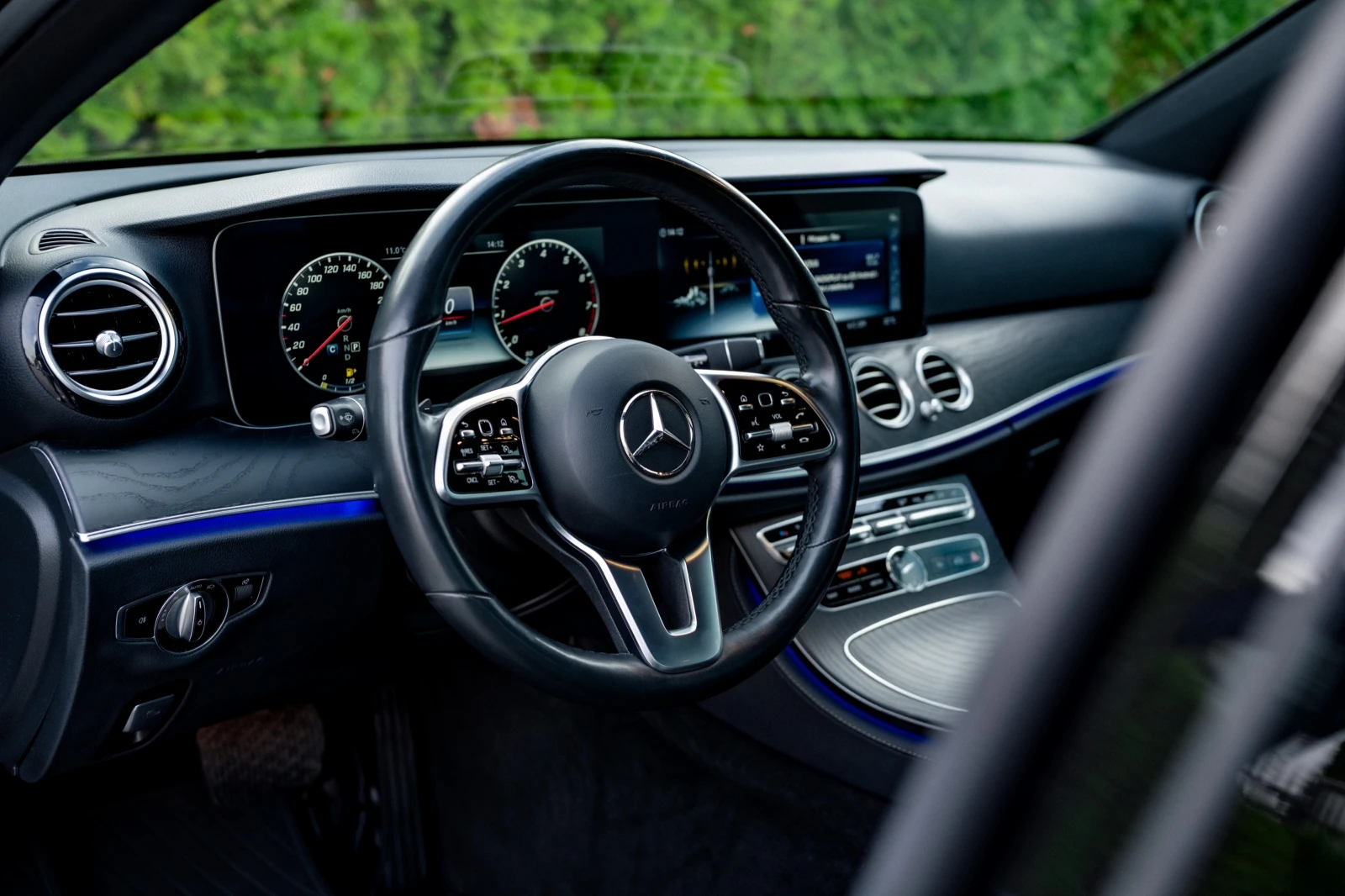 Mercedes-Benz E 300 AMG Pack | Mobile.bg   7