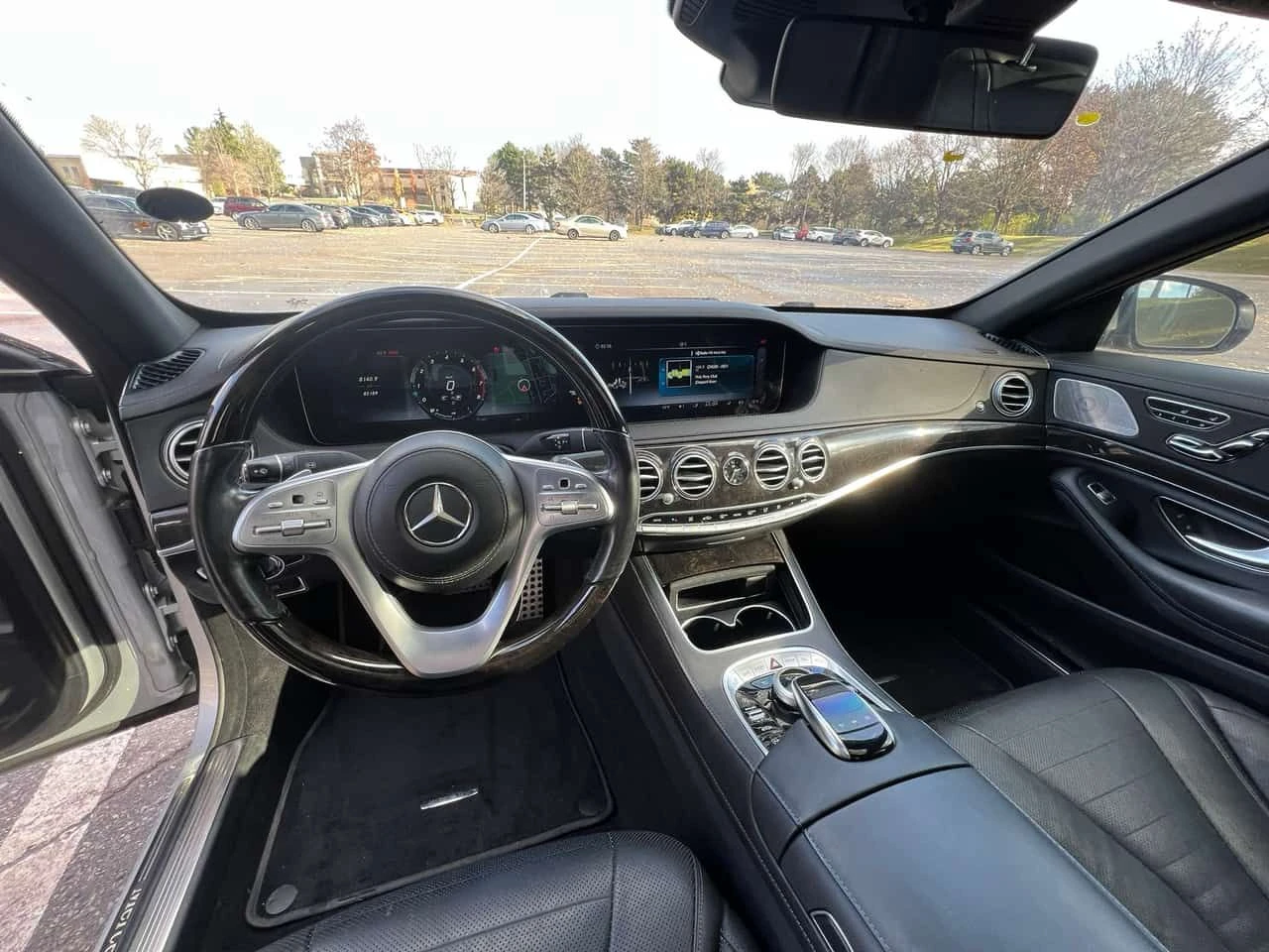 Mercedes-Benz S 560 * CARFAX * ДИСТРОНИК * МАСАЖИ, снимка 9 - Автомобили и джипове - 53796783