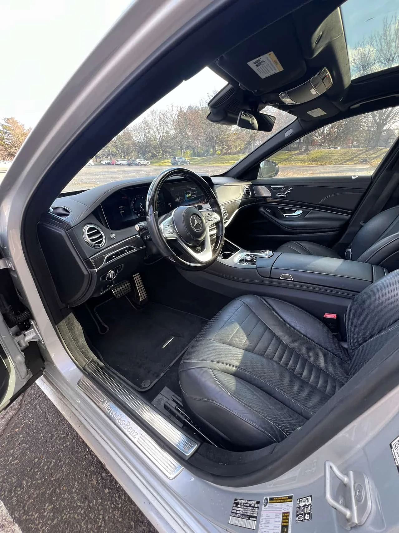 Mercedes-Benz S 560 * CARFAX * ДИСТРОНИК * МАСАЖИ, снимка 5 - Автомобили и джипове - 53796783