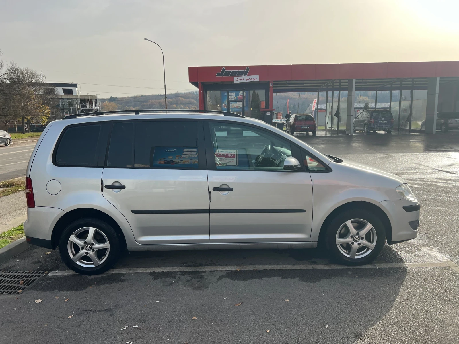 VW Touran, снимка 3 - Автомобили и джипове - 54167419