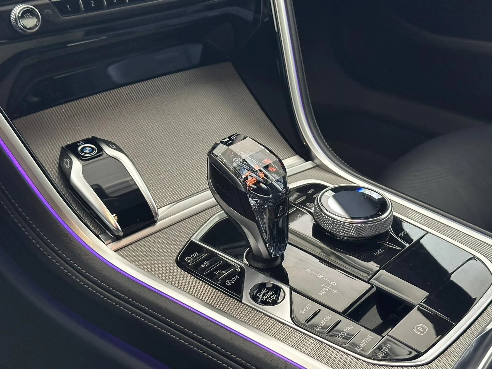 BMW 850 840d M Xdrive, снимка 15 - Автомобили и джипове - 54340369