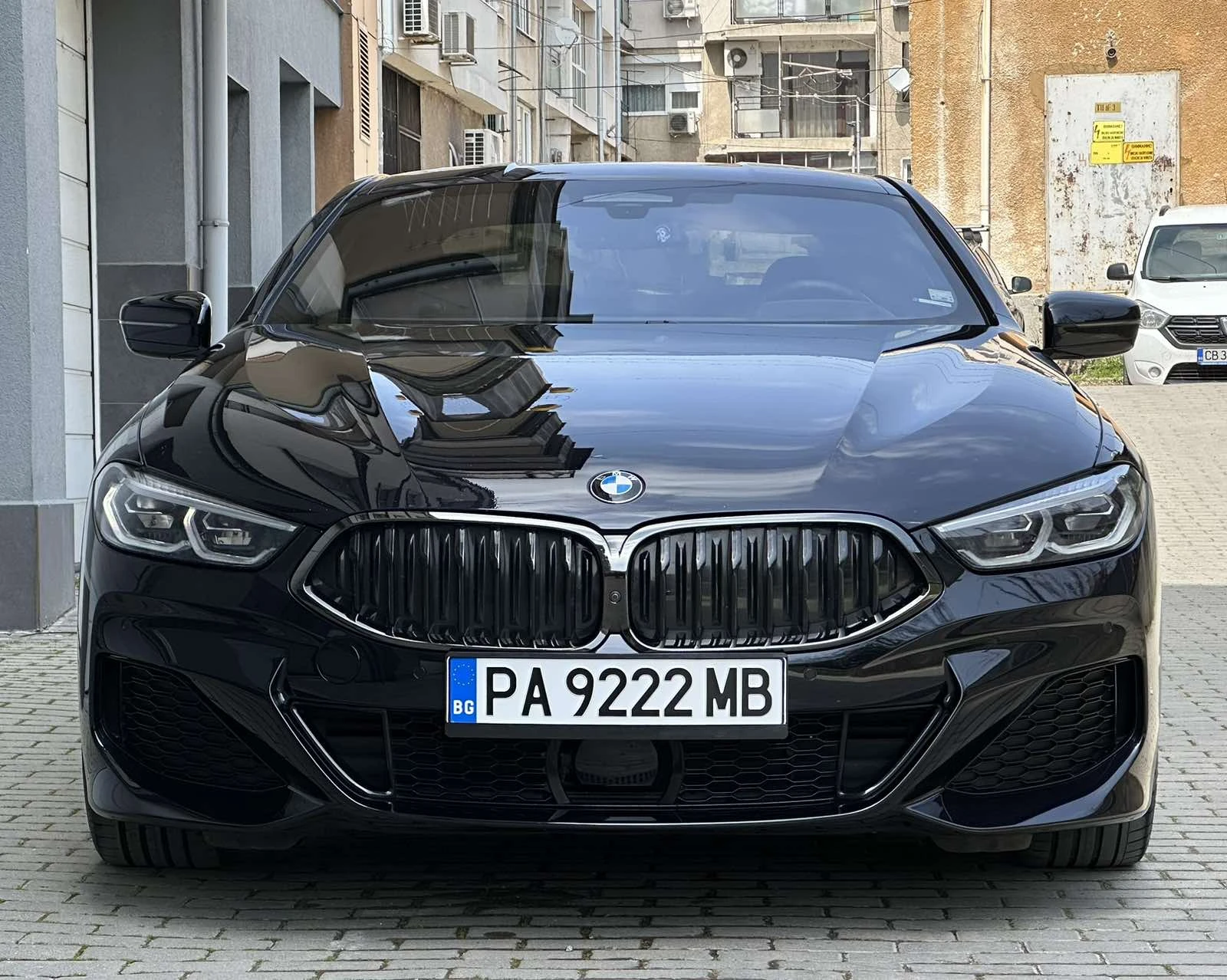 BMW 850 840d M Xdrive, снимка 3 - Автомобили и джипове - 54340369