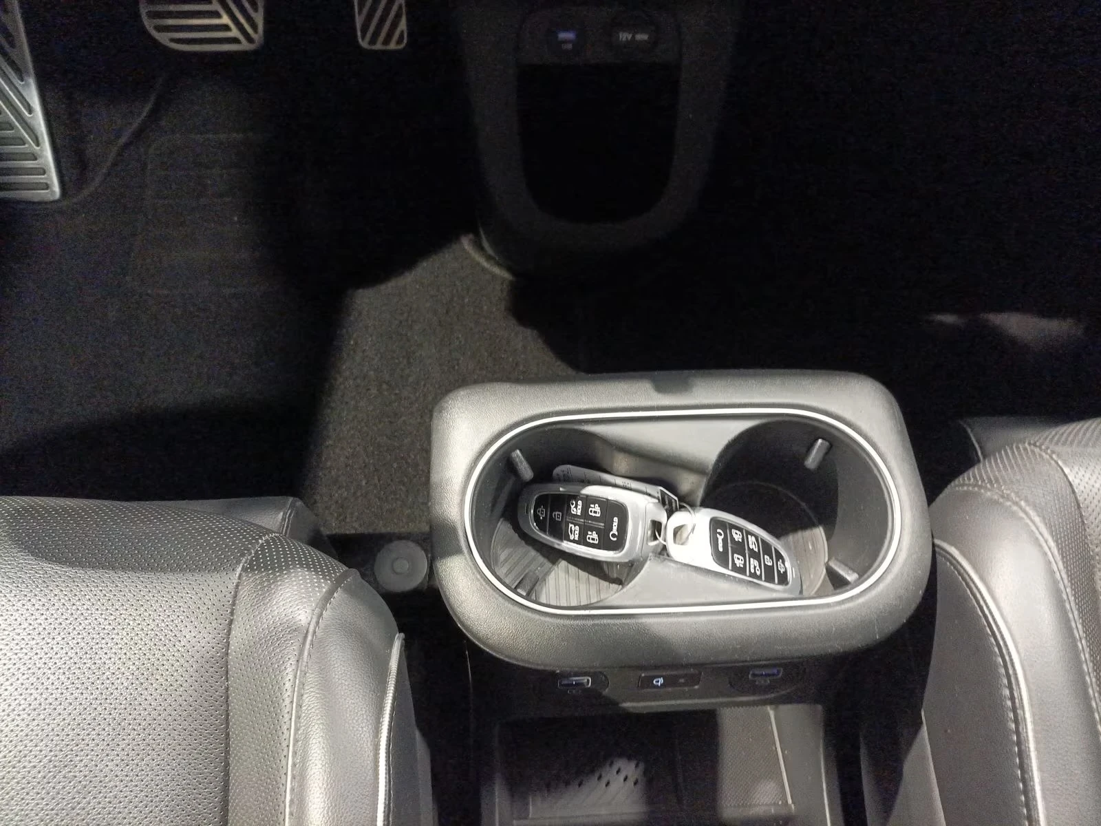 Hyundai Ioniq 5 77.4 kWh Uniq AWD, снимка 11 - Автомобили и джипове - 54364824