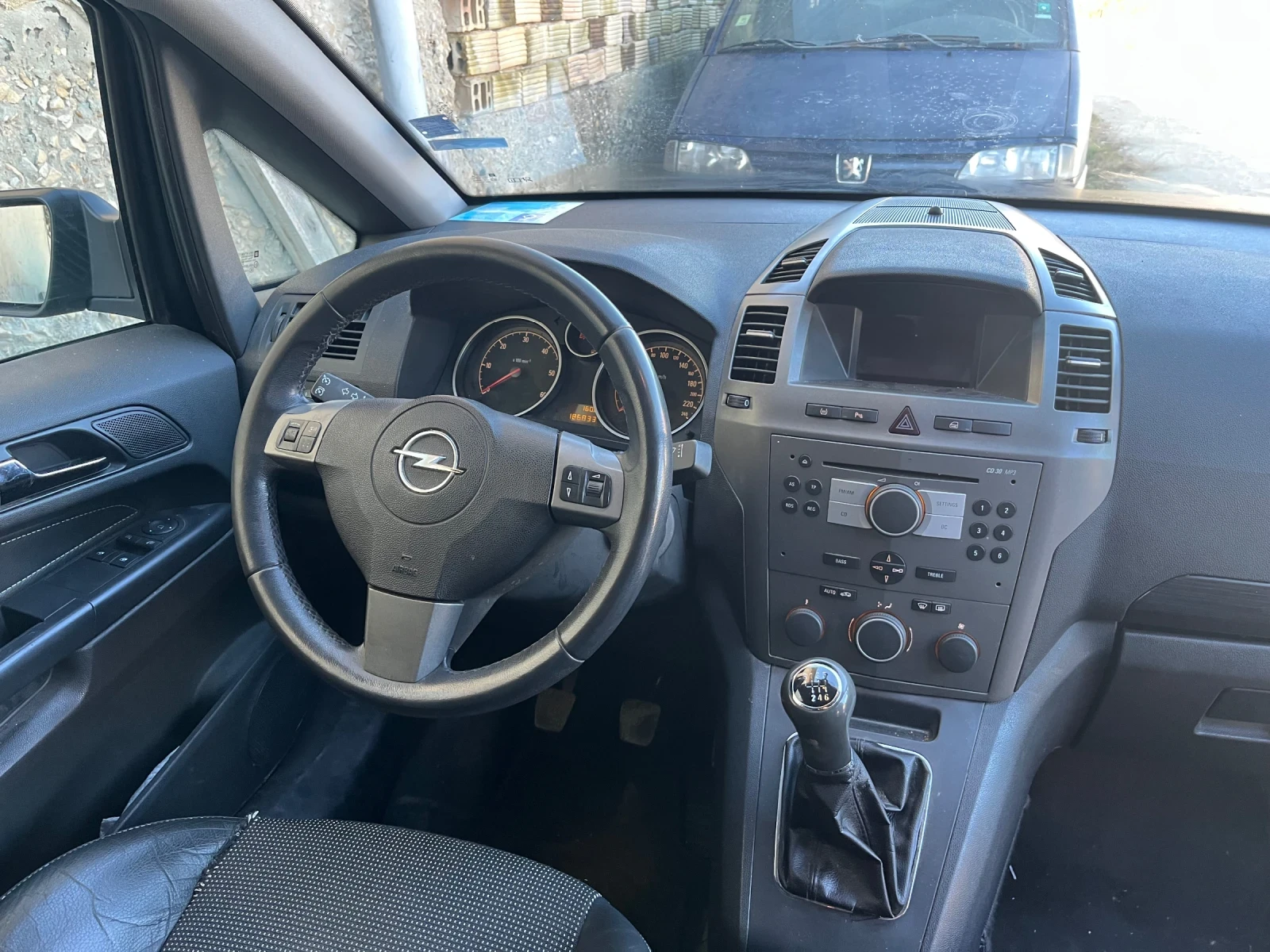 Opel Zafira, снимка 4 - Автомобили и джипове - 54412068