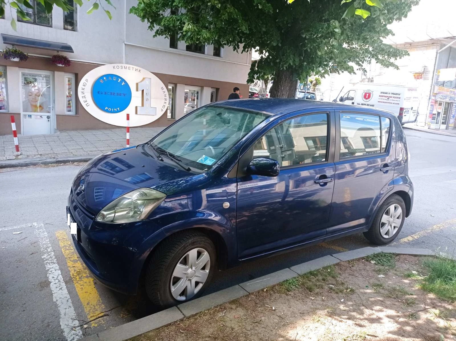 Daihatsu Sirion АВТОМАТИК-ГАЗ, снимка 3 - Автомобили и джипове - 54780249