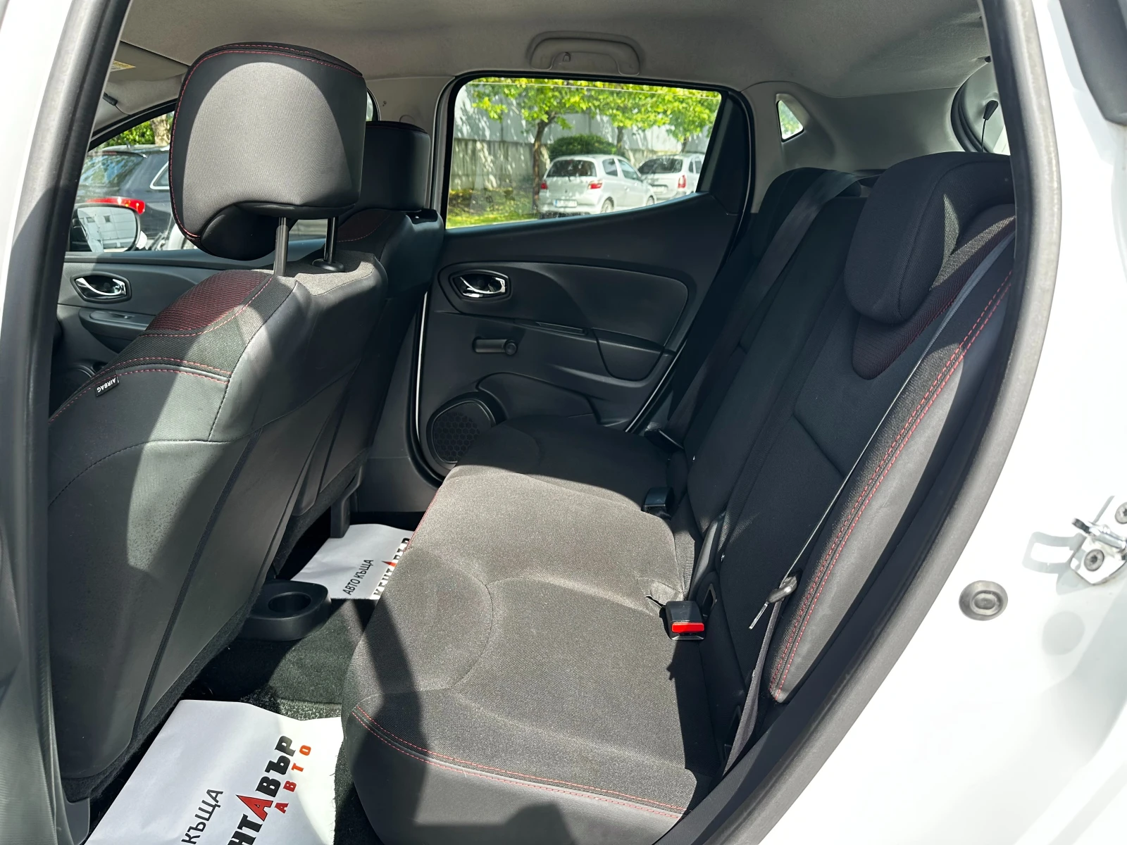 Renault Clio 1.5dci, снимка 8 - Автомобили и джипове - 54843848