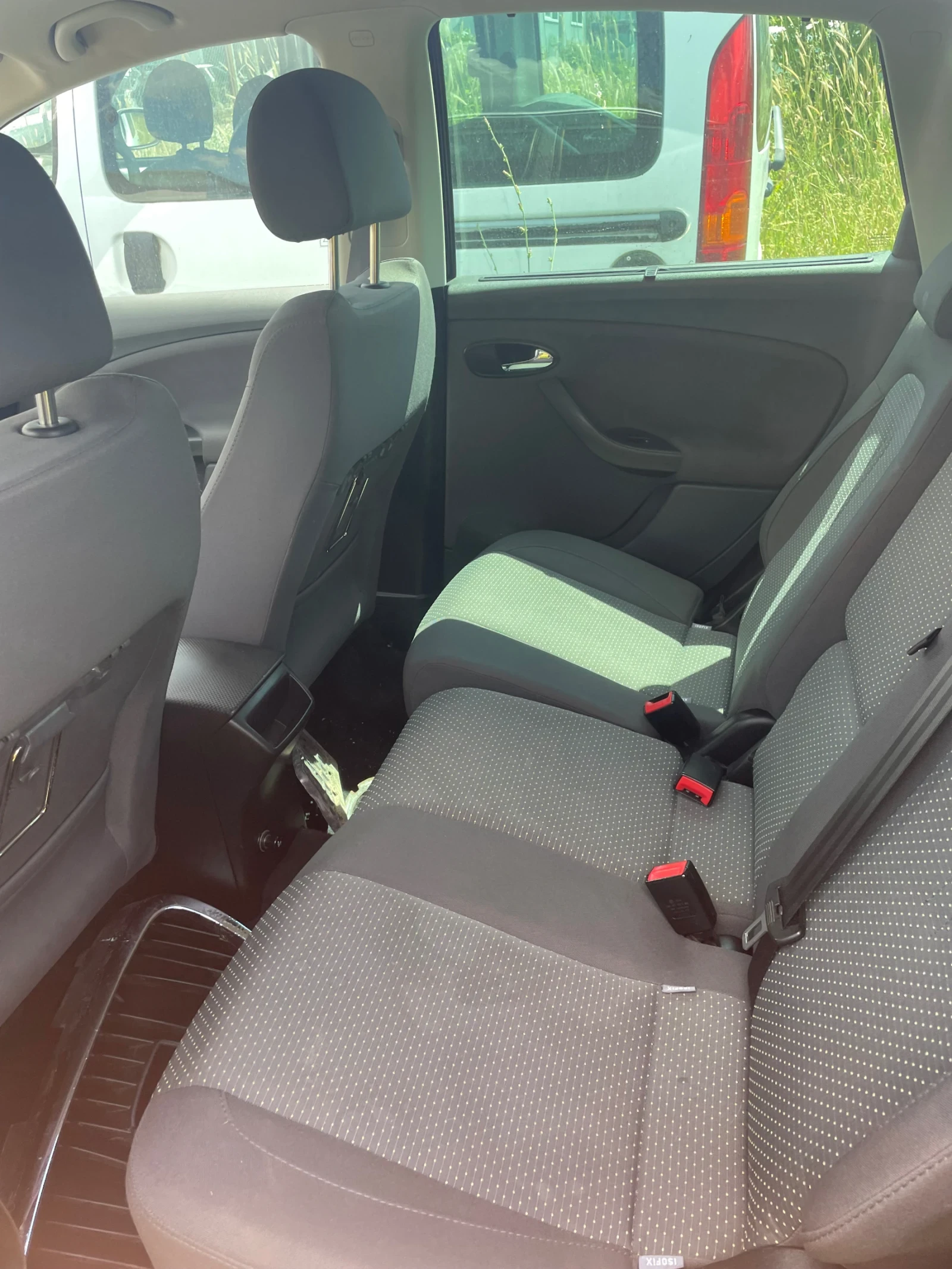 Seat Altea, снимка 7 - Автомобили и джипове - 54959365
