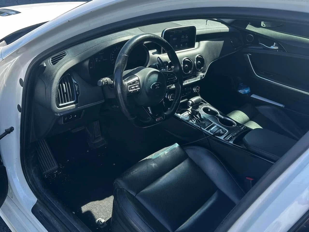 Kia Stinger * GT Line * CARFAX * ЦЕНА ДО БГ, снимка 5 - Автомобили и джипове - 55680901
