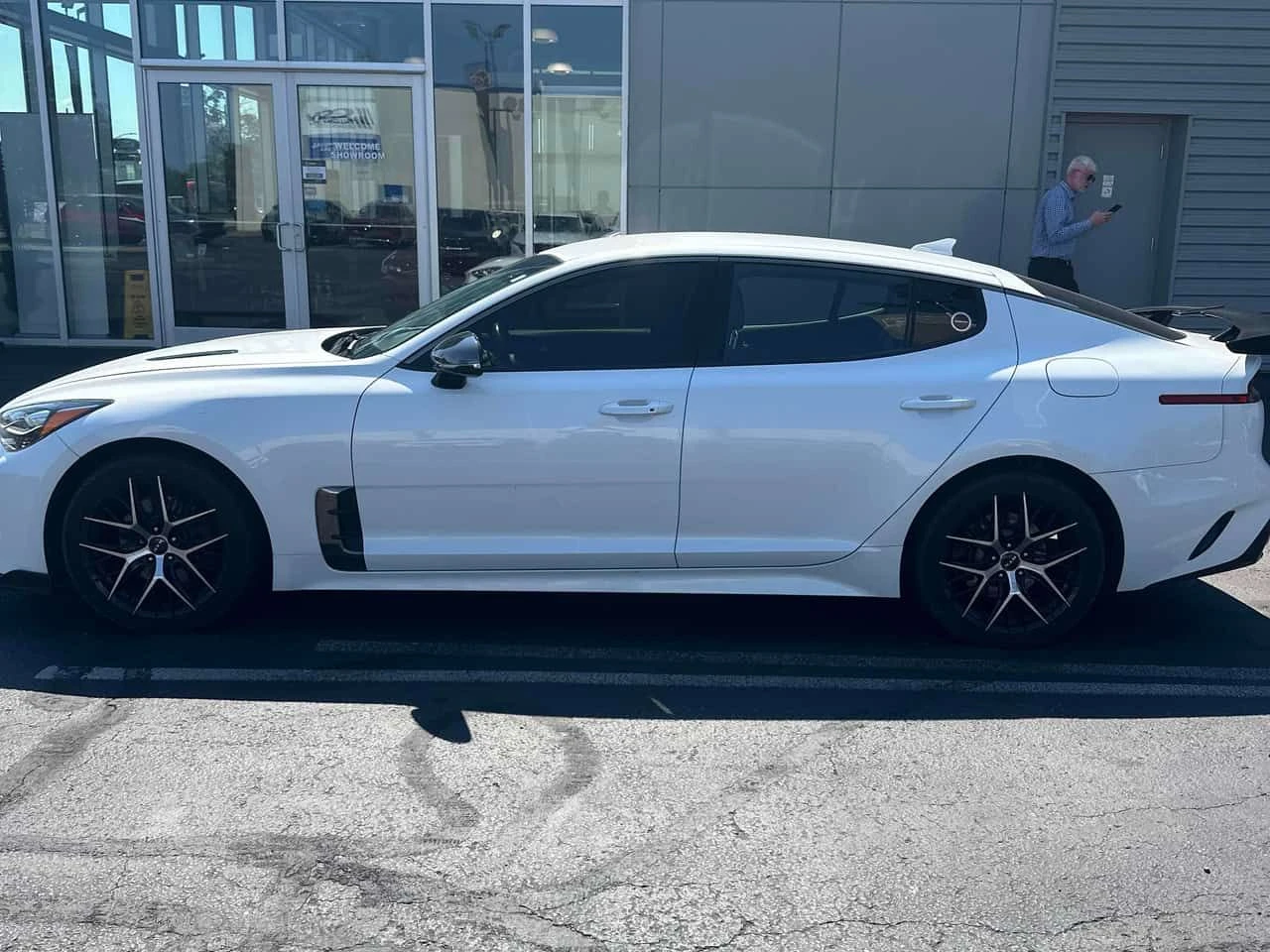 Kia Stinger * GT Line * CARFAX * ЦЕНА ДО БГ, снимка 2 - Автомобили и джипове - 55680901