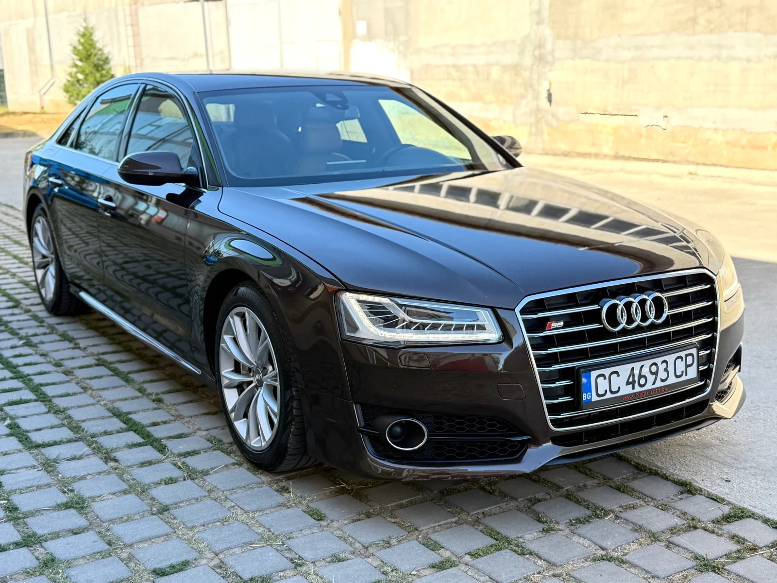 Audi A8