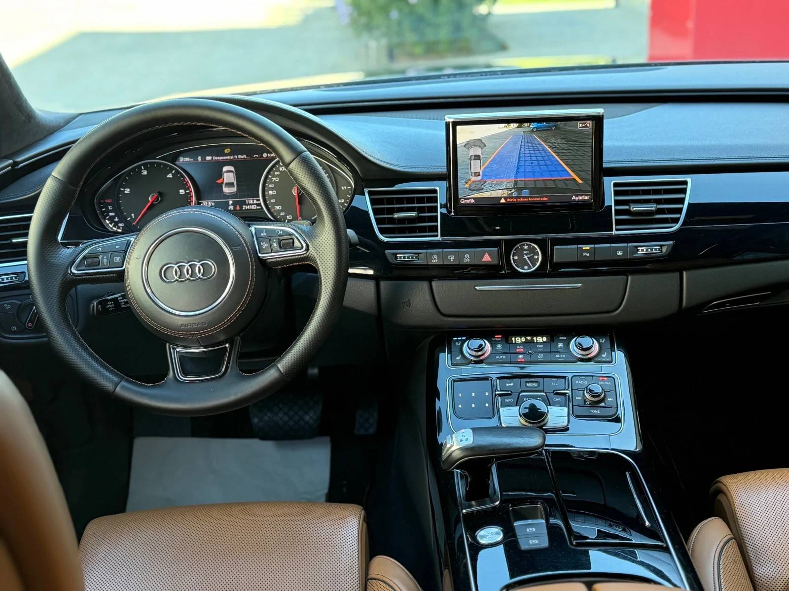 Audi A8, снимка 7 - Автомобили и джипове - 55976808