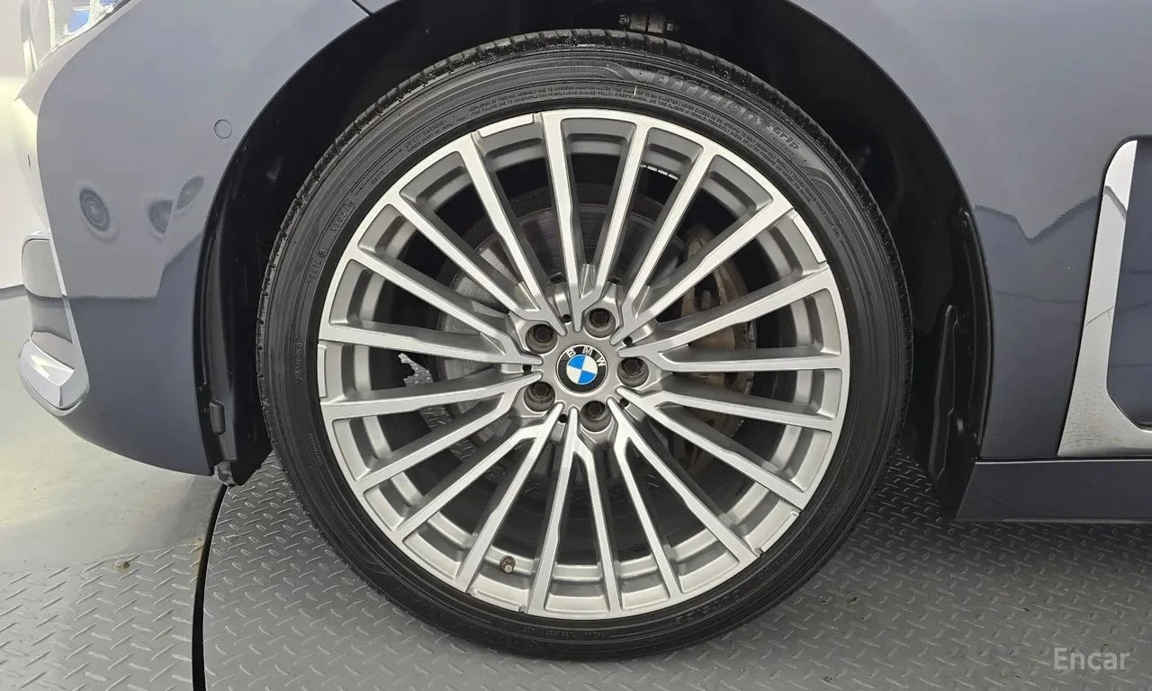 BMW 740 * 740Li xDrive * ФИКСИРАНА ЦЕНА* , снимка 5 - Автомобили и джипове - 56104230