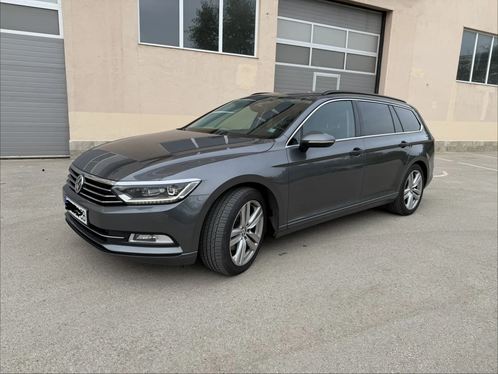 VW Passat 2.0TDI, снимка 5 - Автомобили и джипове - 56246530