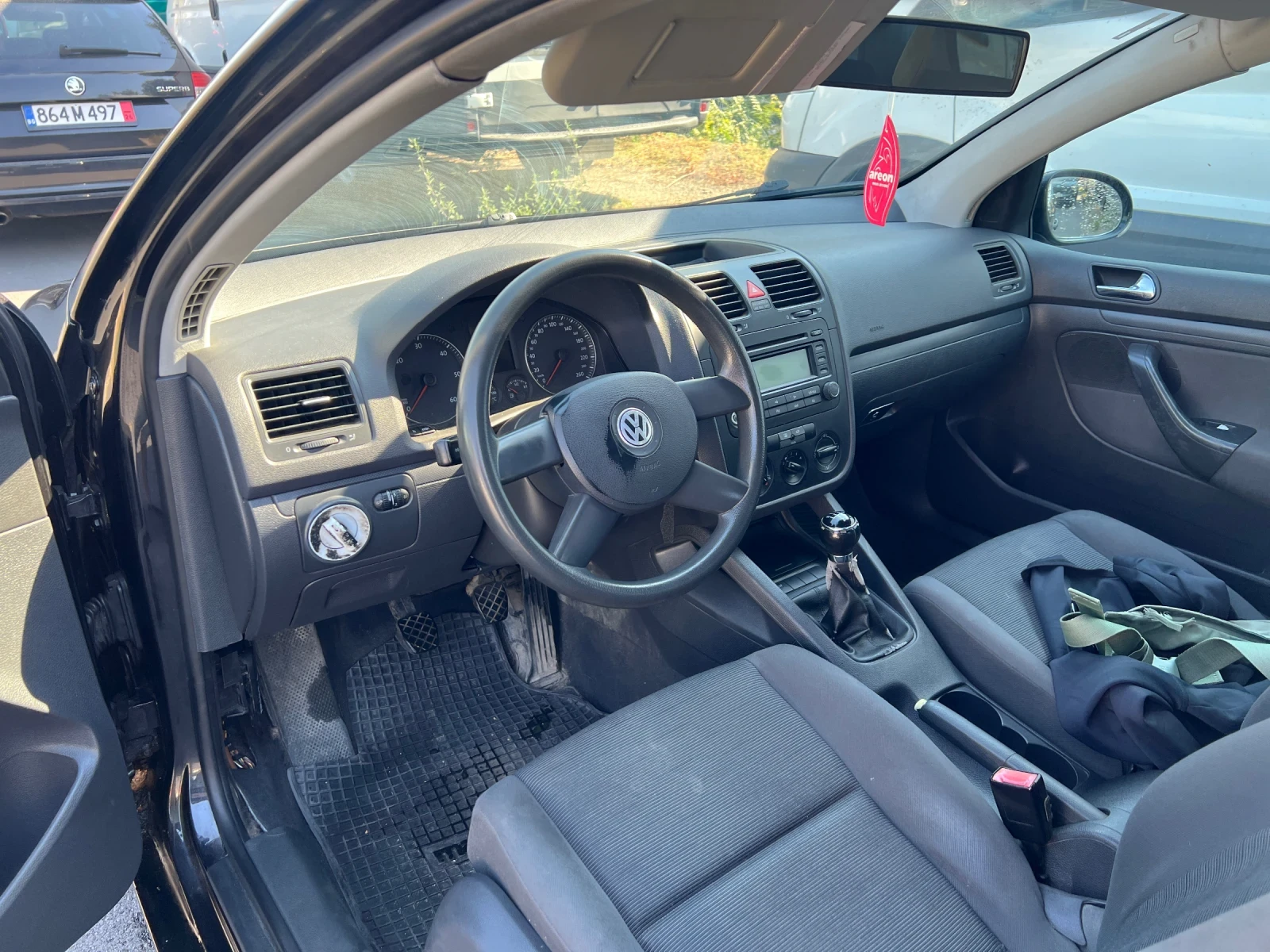 VW Golf 1.9 TDI, снимка 7 - Автомобили и джипове - 56377771