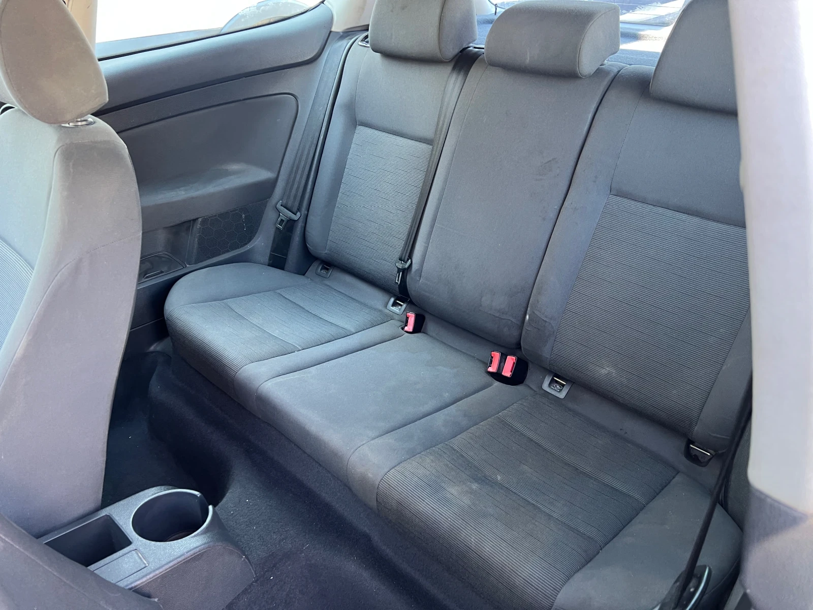 VW Golf 1.9 TDI, снимка 8 - Автомобили и джипове - 56377771