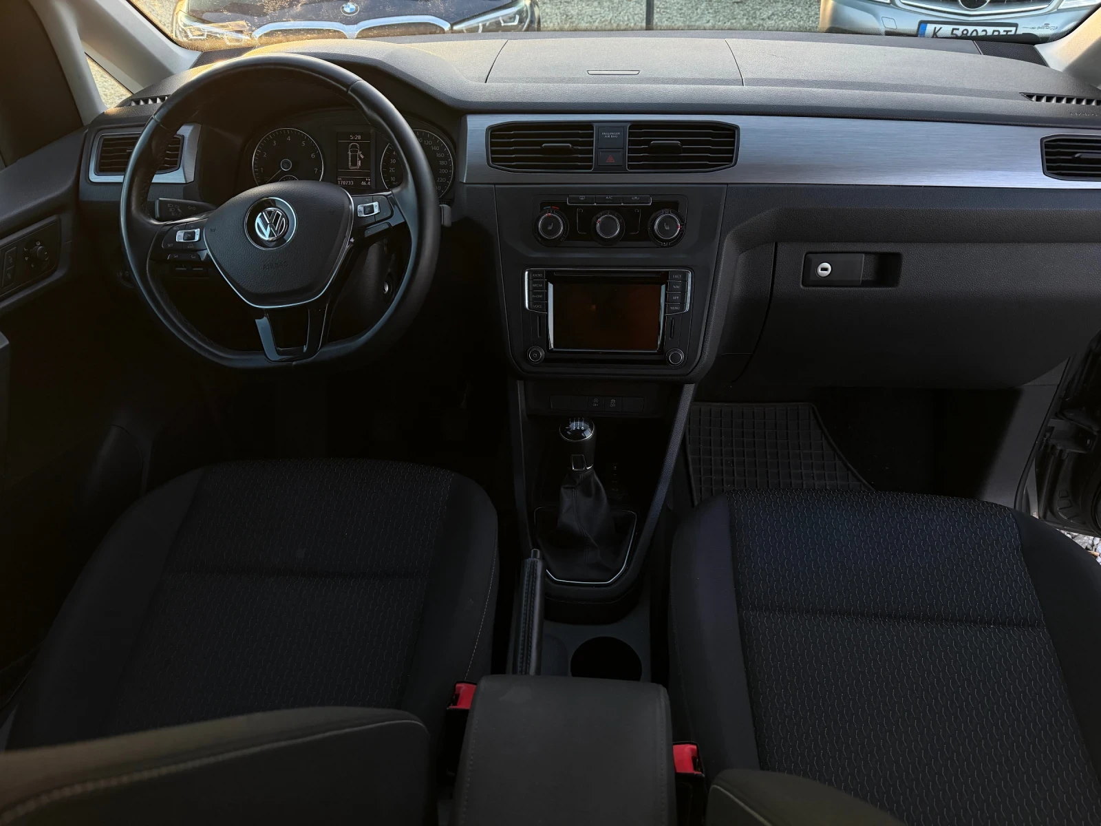 VW Caddy Метан / Бензин, снимка 9 - Автомобили и джипове - 56626277