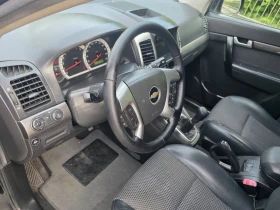 Chevrolet Captiva 2.4i ГАЗ/КЛИМАТРОНИК/7 МЕСТЕН/ВНОС ИТАЛИЯ, снимка 9