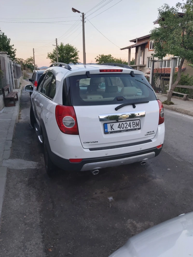 Chevrolet Captiva, снимка 13 - Автомобили и джипове - 49416294