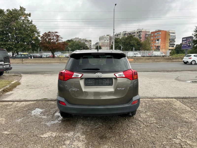 Toyota Rav4 D4D, снимка 6 - Автомобили и джипове - 51890033