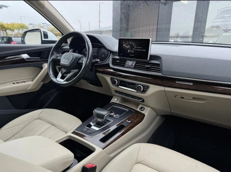 Audi Q5 2.0TFSI, снимка 5 - Автомобили и джипове - 52523001