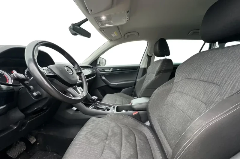 Skoda Kodiaq 1.5b 150PS DSG 7 Sitze DK, снимка 13 - Автомобили и джипове - 53138144
