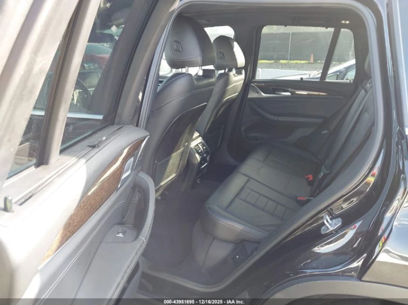 BMW X3 Sdrive30I, снимка 8 - Автомобили и джипове - 53465528