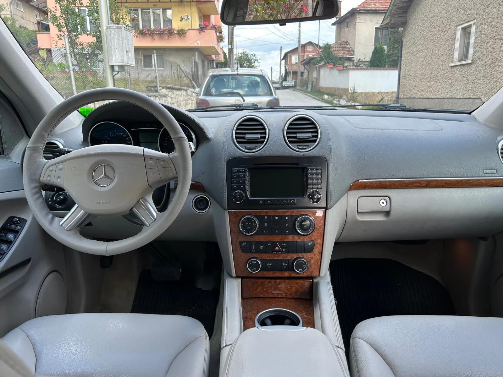 Mercedes-Benz GL 320 - изображение 6