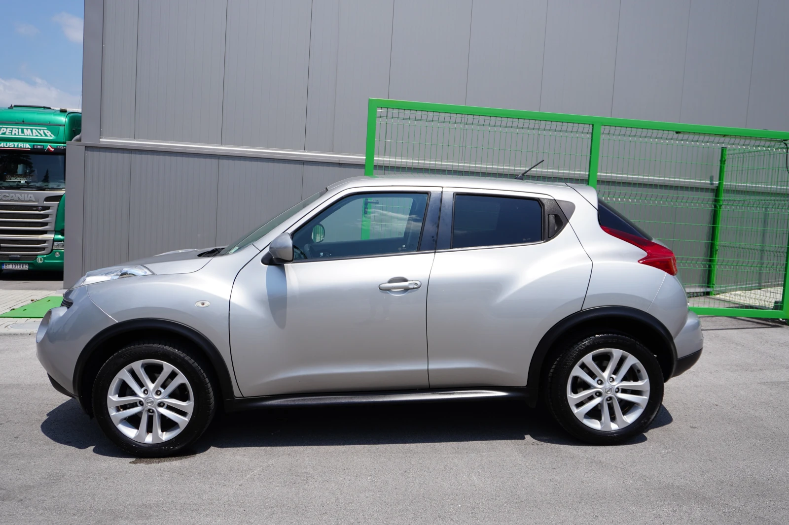 Nissan Juke 1.6i CAMERA NAVI - изображение 2