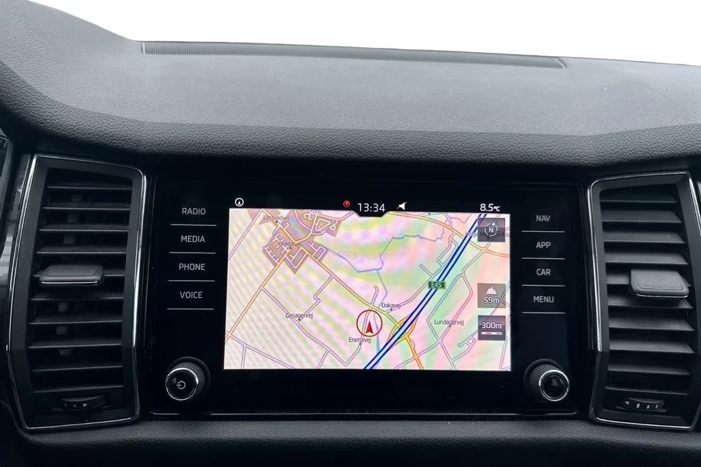 Skoda Kodiaq 1.5b 150PS DSG 7 Sitze DK - изображение 10