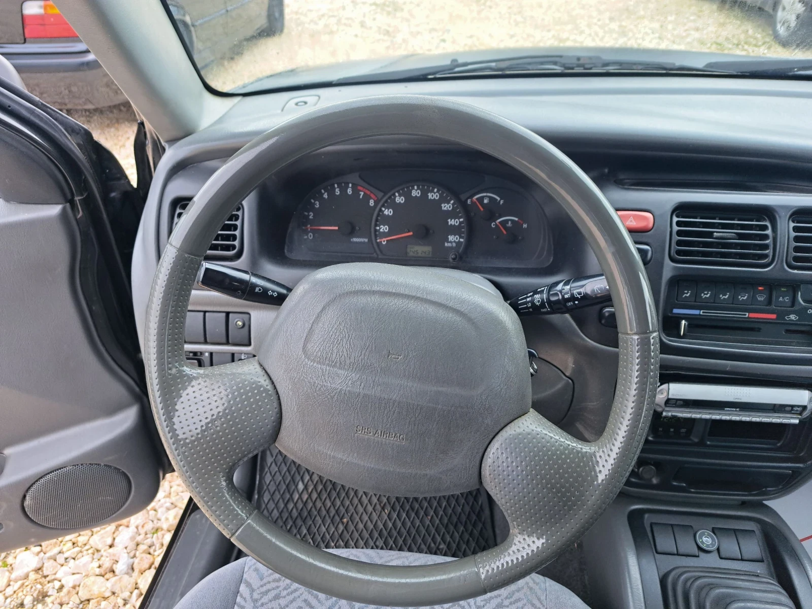 Suzuki Grand vitara 1.6газ/brc/клима/без ръжди, снимка 7 - Автомобили и джипове - 54027449