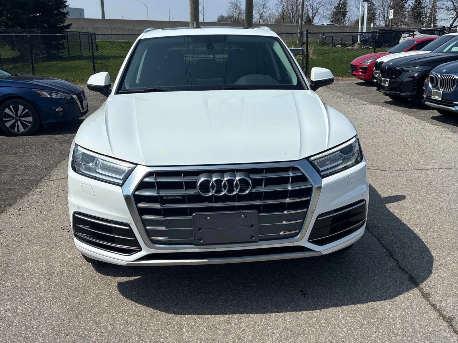 Audi Q5 CARFAX * АВТОКРЕДИТ * ПРОГНОЗНА ЦЕНА ДО БГ