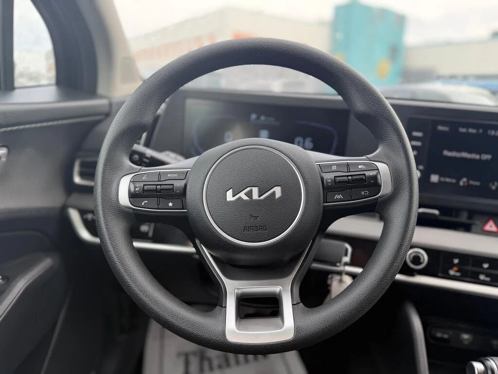 Kia Sportage LX AWD* Distronic, снимка 8 - Автомобили и джипове - 54683459