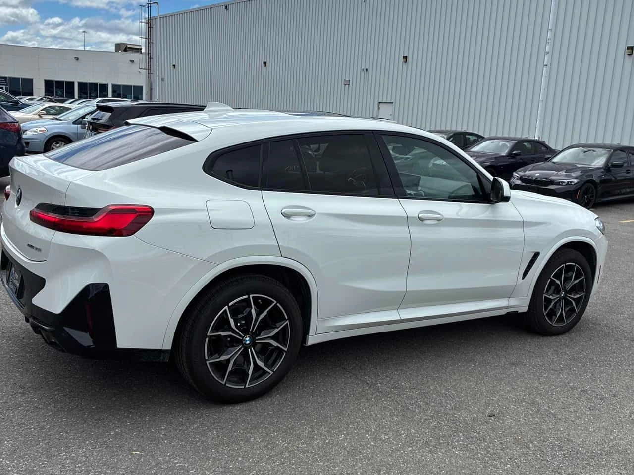 BMW X4 | HUD | М ПАКЕТ | CARFAX | 360 | , снимка 3 - Автомобили и джипове - 54704720