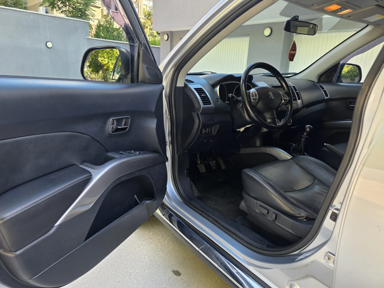 Peugeot 4007 2.2 HDI * 156�.�.* 7 �����* 4�4* NAVI* SWISS*  | Mobile.bg � ����������� 12